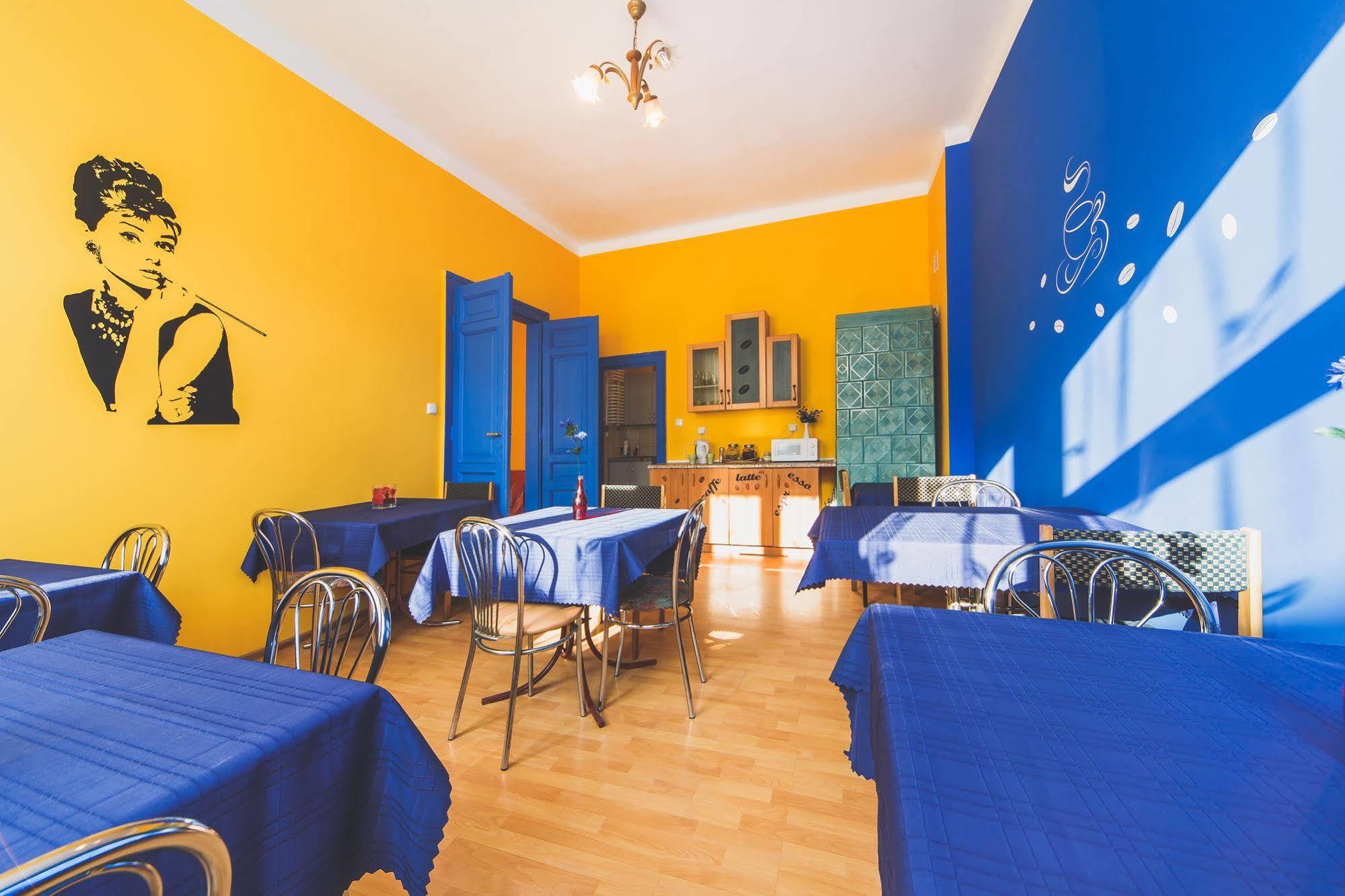 Hostel Tara Krakow Exterior photo